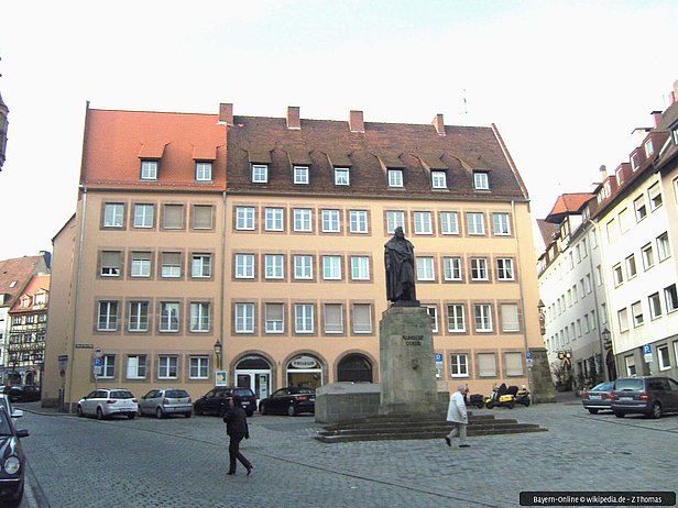 Das Albrecht Dürer Denkmal in Nürnberg