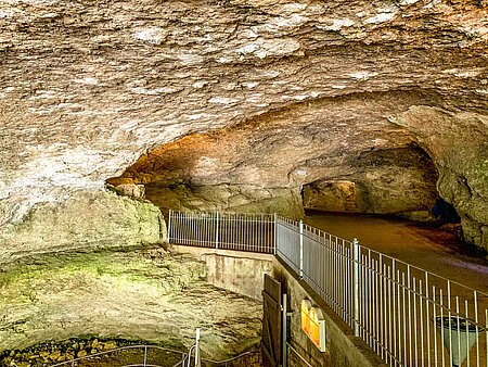 Eingang zur Teufelshöhle Pottenstein