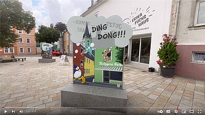 Video: Comic Paneele vor dem Erika-Fuchs-Haus in Schwarzenbach a.d.Saale Video: Comic Paneele vor dem Erika-Fuchs-Haus in Schwarzenbach a.d.Saale