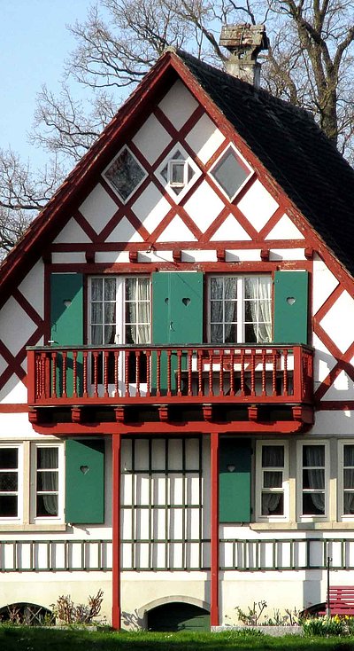 Ferienwohnungen und Appartements für Gruppen in Ostbayern - großes Haus im bayerischen Stil