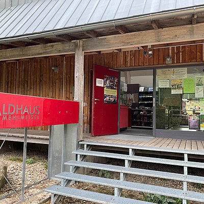 Eingangsbereich Wildpark Waldhaus Eingangsbereich Wildpark Waldhaus