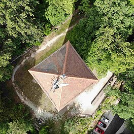 Turm der Alten Veste in Zirndorf bei Fürth aus der Vogelperspektive
