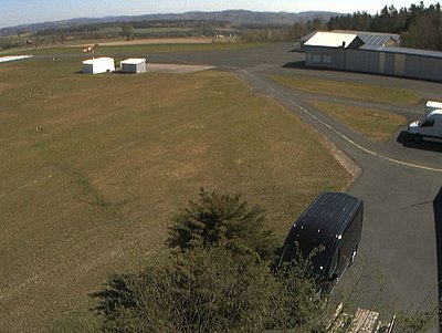 Webcam in Kulmbach Flugplatz Vorfeld Webcam in Kulmbach Flugplatz - Blick auf das Vorfeld