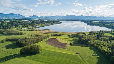 Ausflüge und Besuche rund um Bad Endorf Ausflüge und Besuche rund um Bad Endorf -Luftbild Simsee