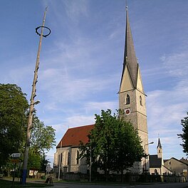 Kirche in Emertsham - Aussenansicht