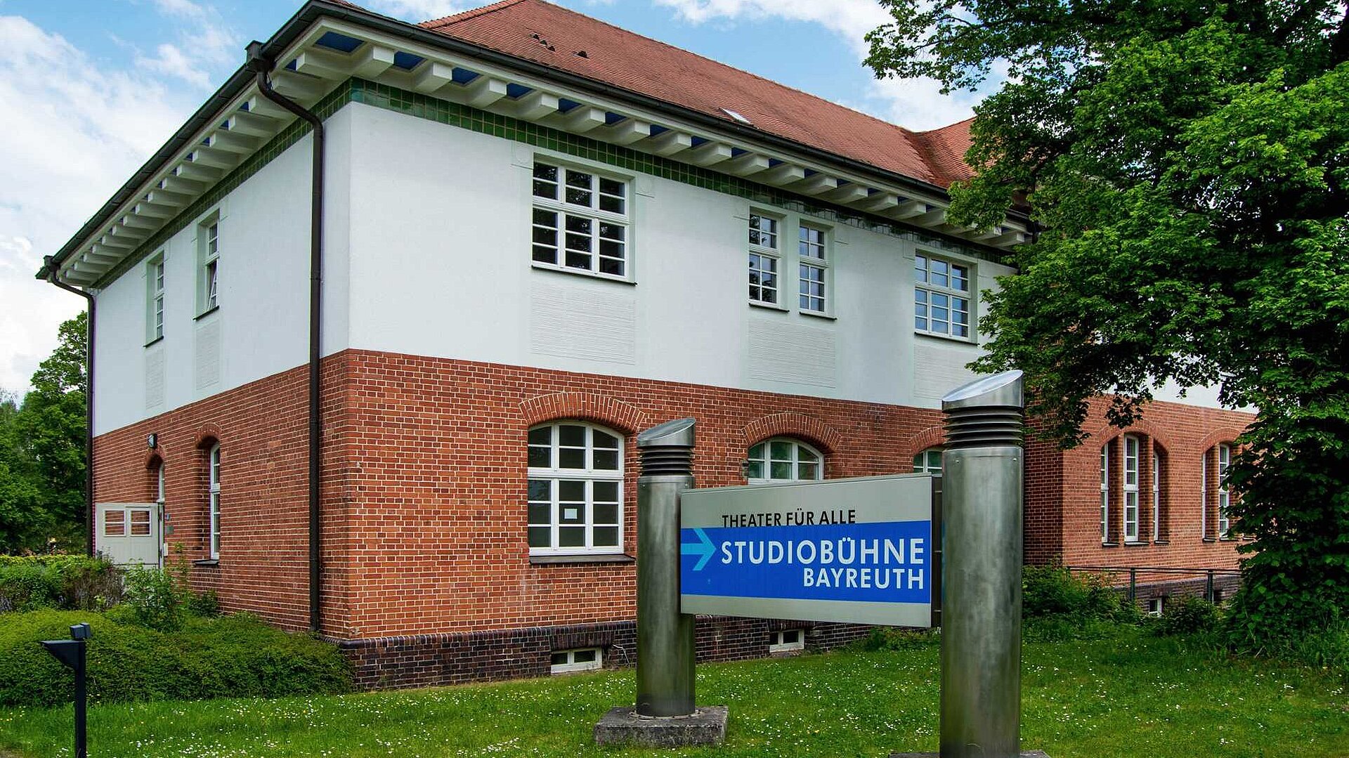 Studiobuehne Bayreuth - Außenansicht Theater