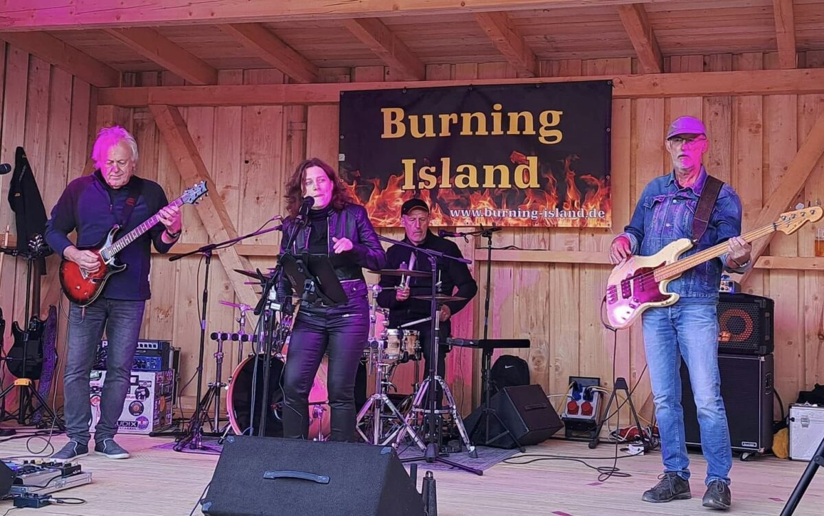 Rockklassiker im Garten - Burning Island