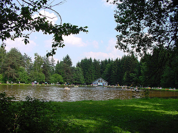 Das idyllische Waldbad in Tröstau