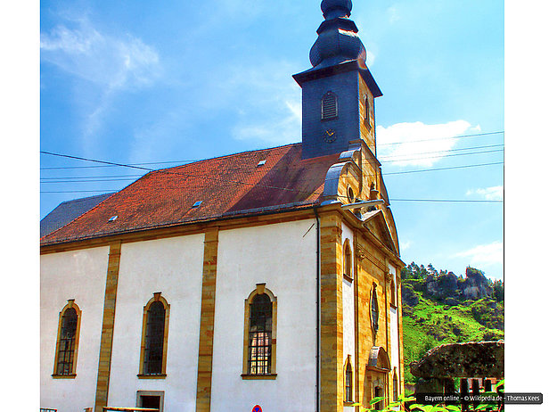 Kirche Oberailsfeld im Ahorntal